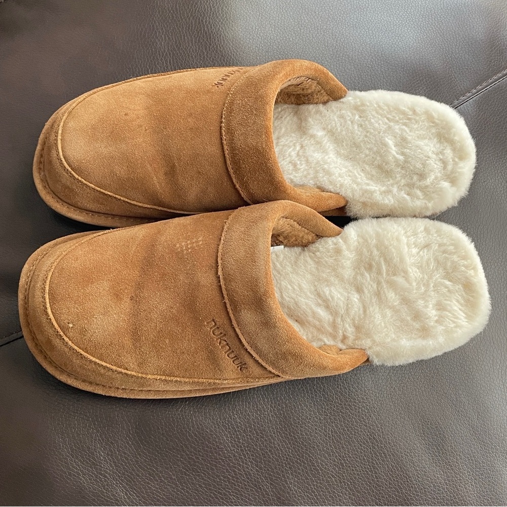 New Nuknuuk Men’s Leather Slippers